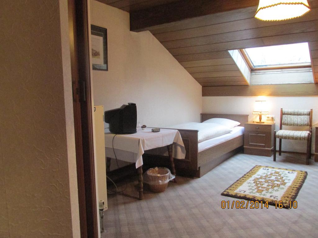 Hotel Schauenburg Tholey Стая снимка